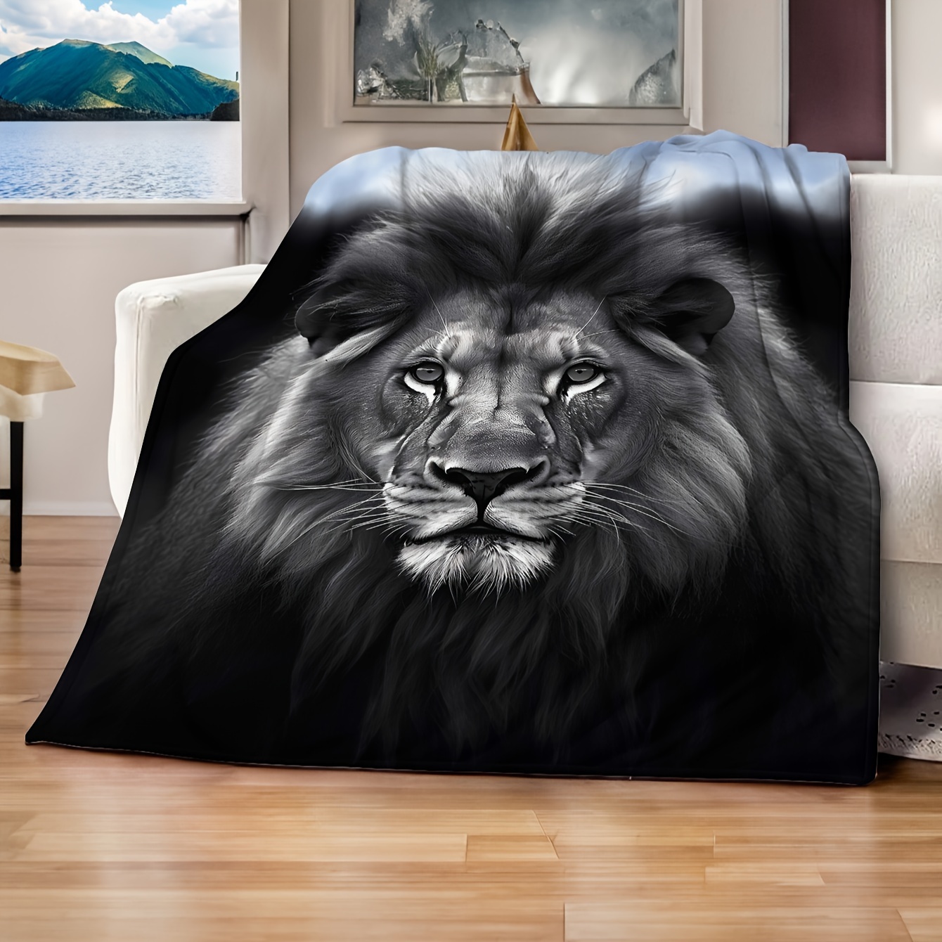 

Luxurious Lion Print Flannel Throw Blanket - Soft, For Couch Or Office, Plush