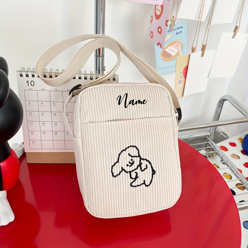 TEMU カスタムネーム＆入りクロスボディバッグ、キャラクターパピー柄、コーデュロイ素材、閉め、調整可能ショルラップ、カジュアルで多用途、かわいい。お出かけ、ショッピング、パーティー、通勤、学校に最適。クリスマスやその他の機会のギフトにもおすすめ