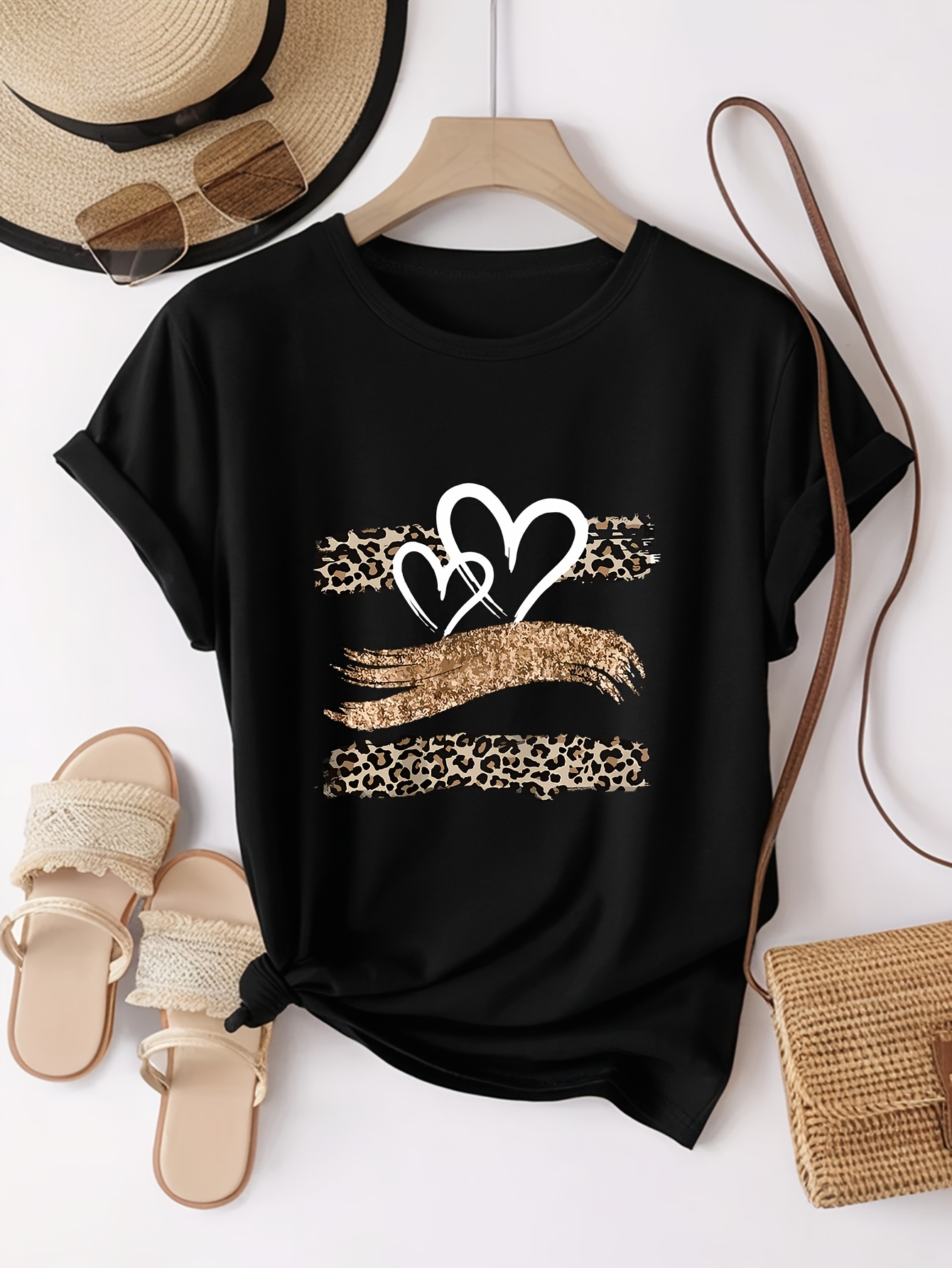 Leopard Print Heart Glitter-themed Pattern Print, Fashionable Breathable T-shirt, for Family Travel,, Casual S, Daily Commutes, Matching Outfits for Sisters, Versatile T-shirt 30057