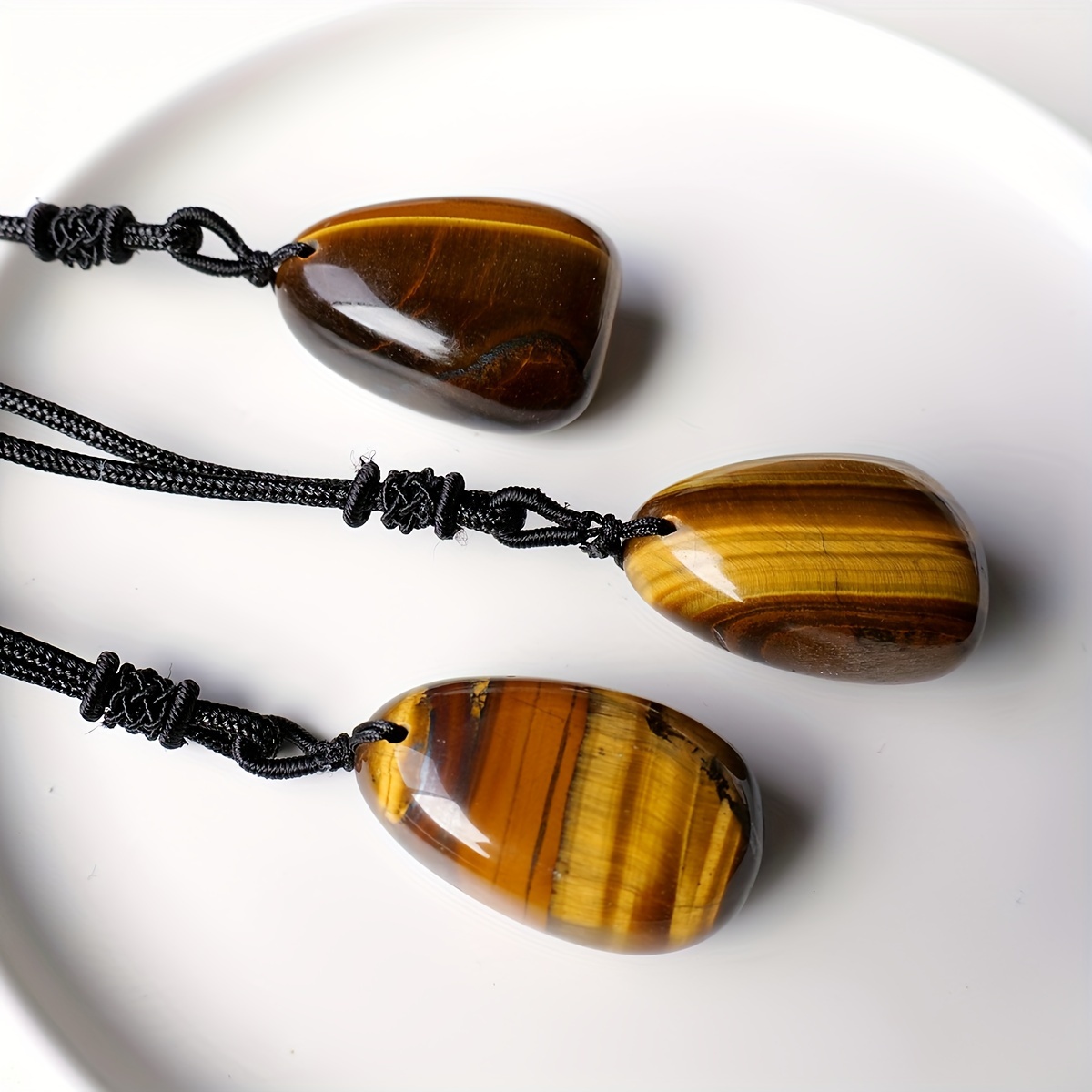 

Natural Stone Tiger Eye Crystal Water Droplet Pendant Necklace Ornament Decorative Necklace Jewelry Home Decoration