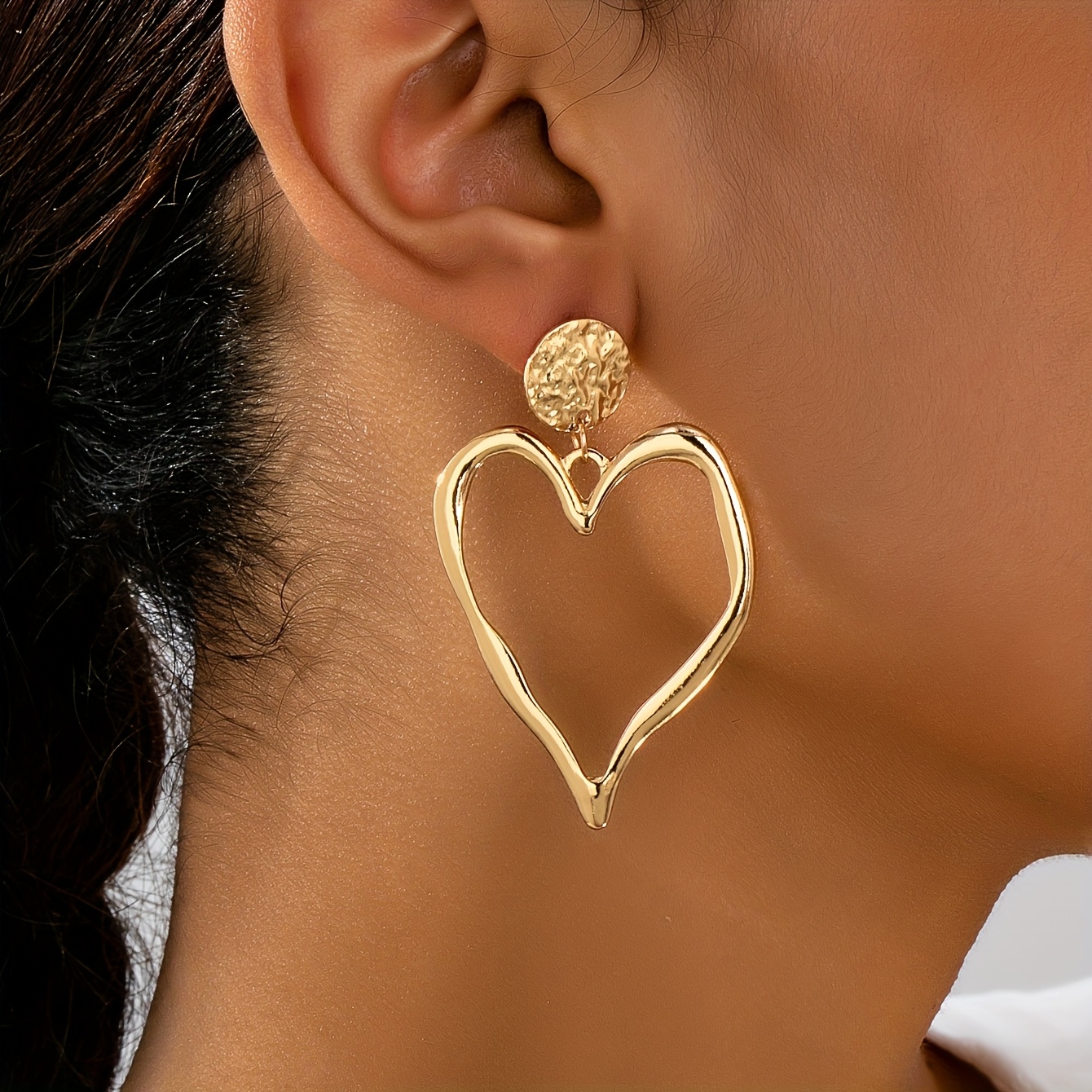 Image of Elegant & Sexy Alloy Heart-shaped Dangle Earrings For Women - Perfect For Vacation & Casual Attire