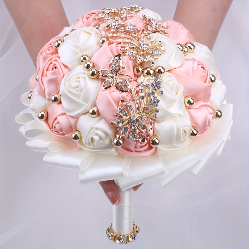   kuyov qizlar uchun buket boy qizil shokoladli güllar, kristal va marjon aksessuarlari bilan to'ldirilgan  to'y to'ylari tafsilotlari 15