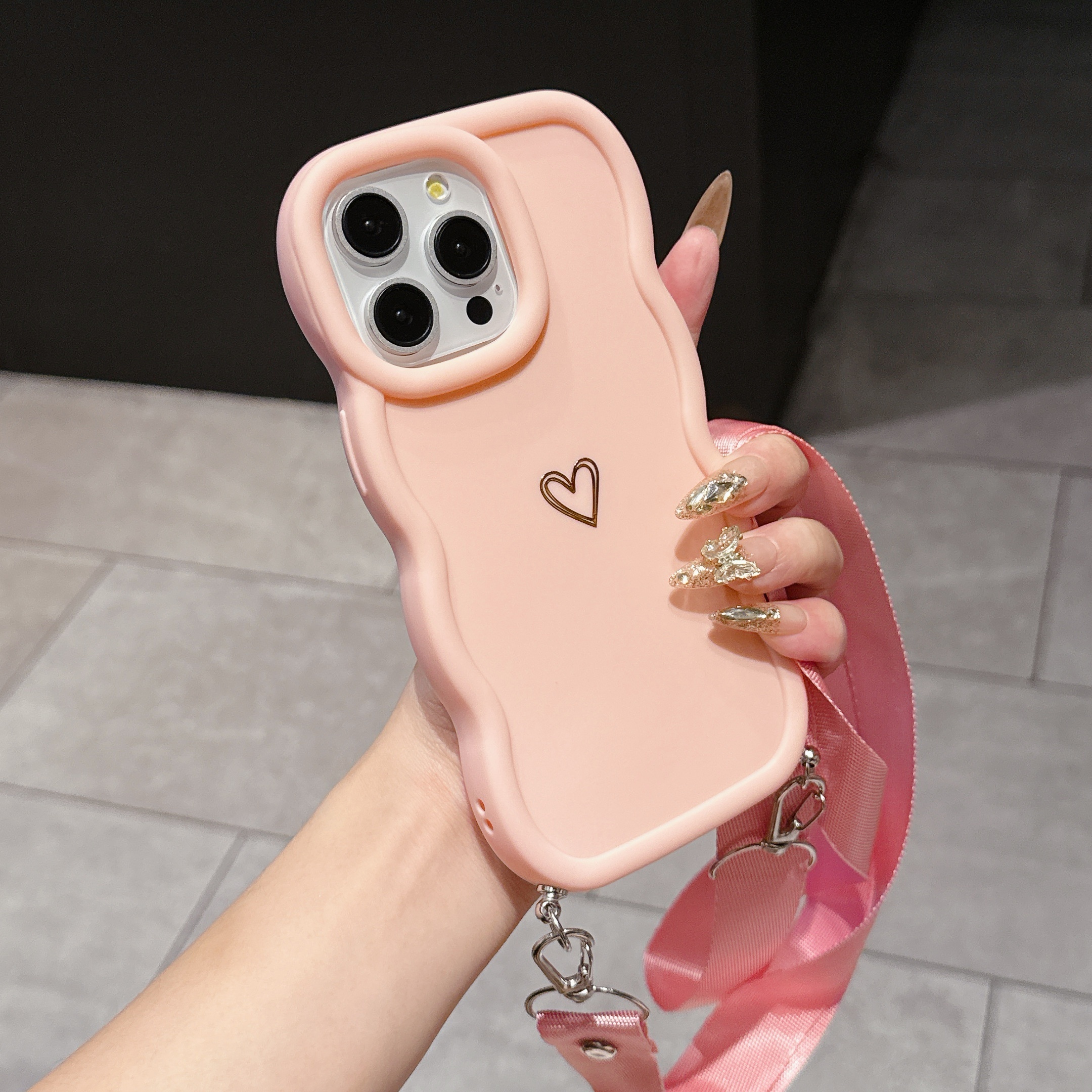 TEMU Phone Case - Dopamine Large Hole Wavy Case Easy Heart Pattern And Lanyard Suitable For 18pro
