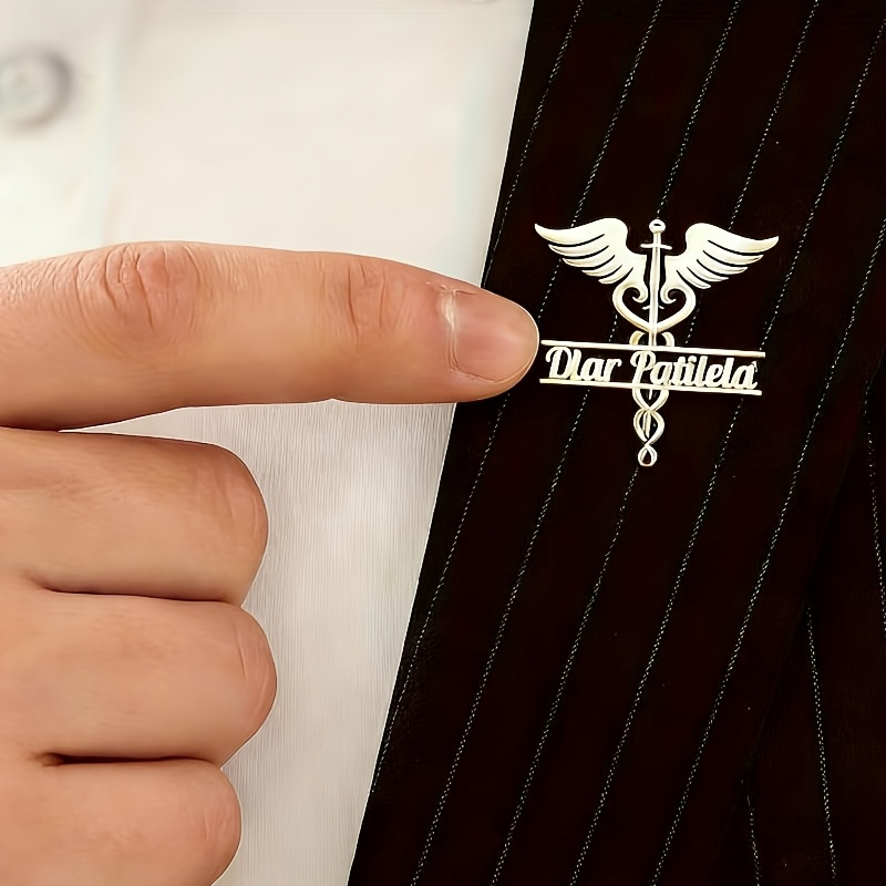 TEMU Broche Exquisito de Cetro Médico con Personalizado, Broche Personalizado, Broche de Placa de Identificación para Médico o Enfermera, Broche para
