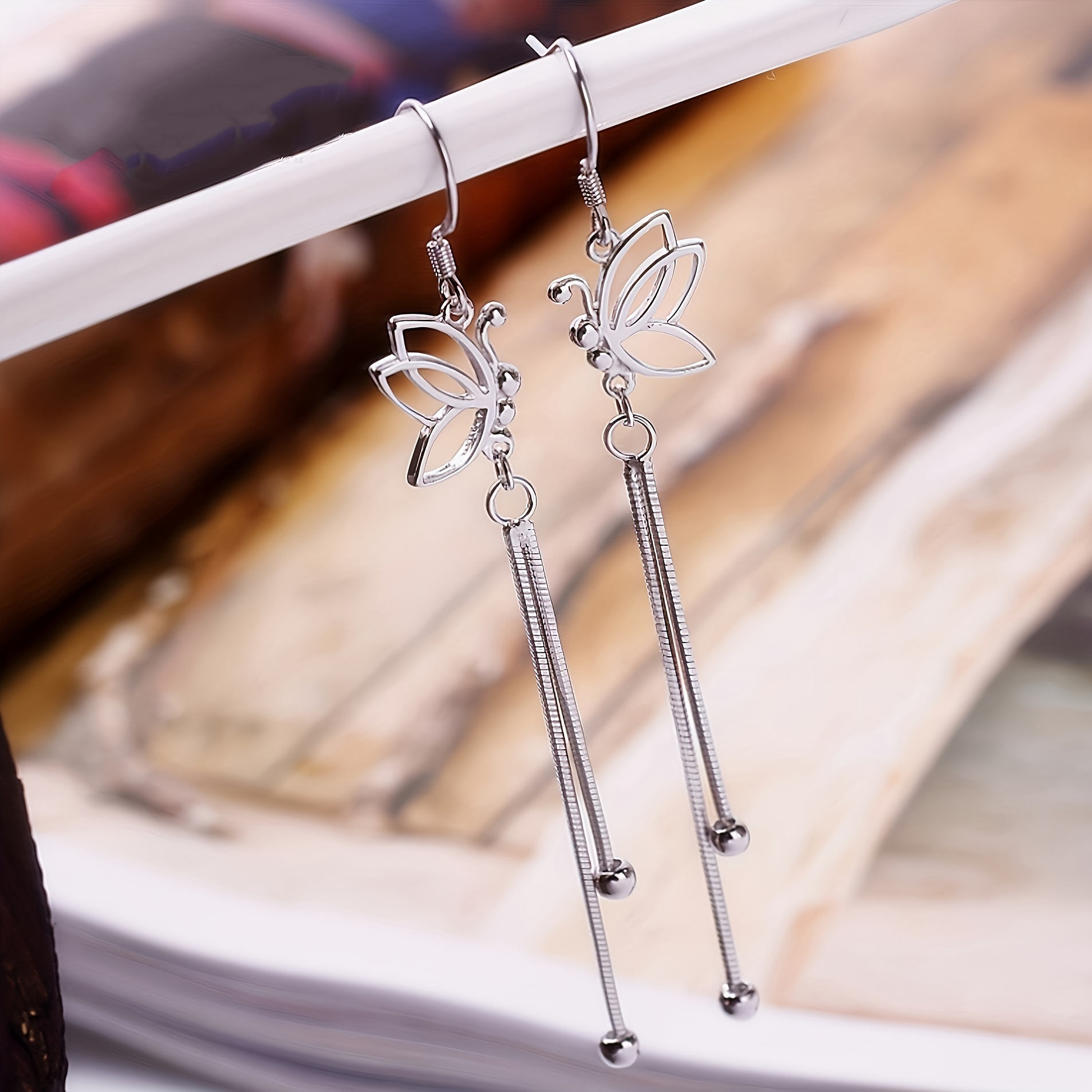 

1 Pair Elegant Silvery Plated Butterfly Tassel Dangle Earrings, Style Alloy Drop Earrings With Iron Ear Needle, Fashion Jewelry Accessories Gift For Men And Women