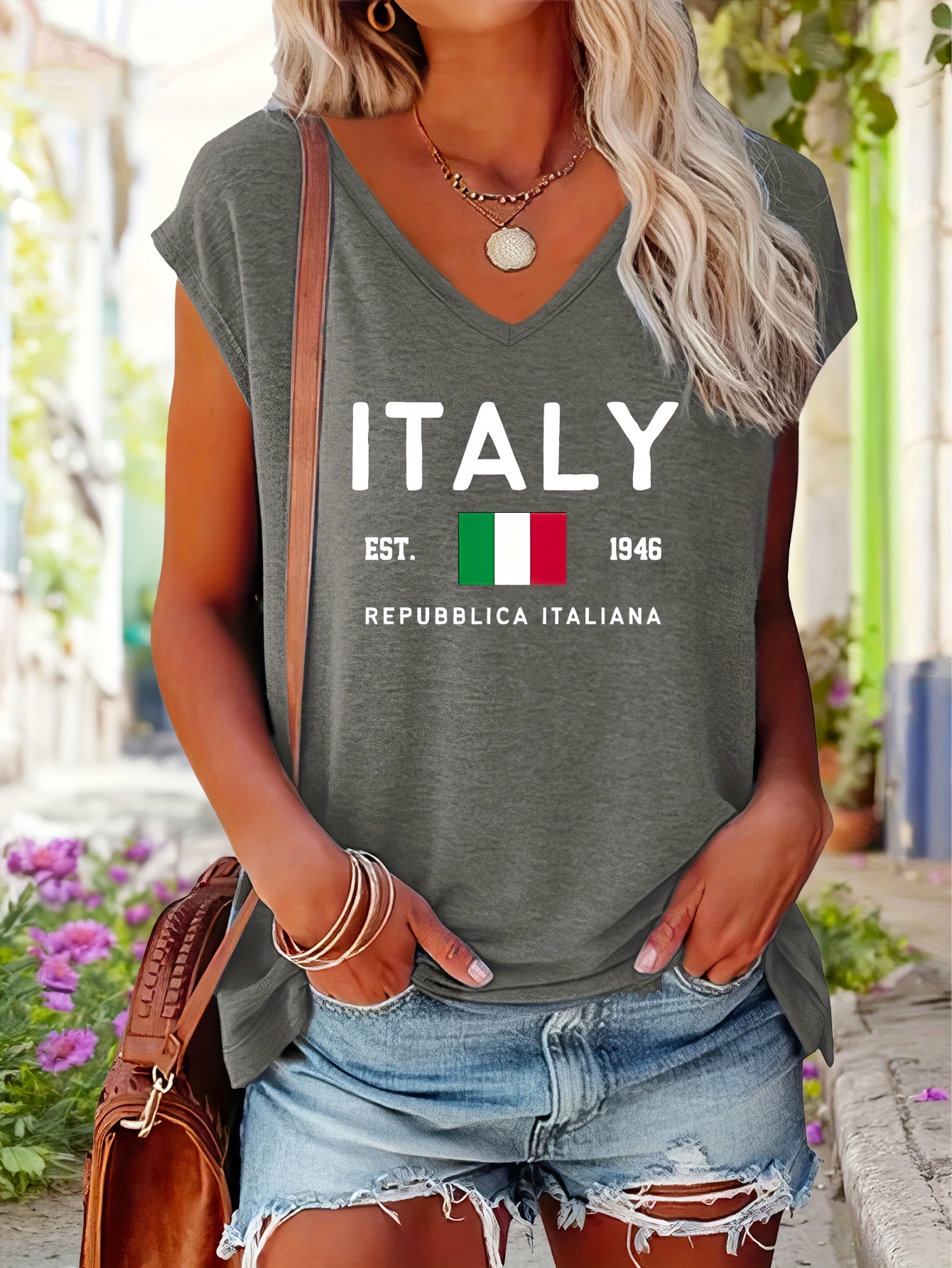 イタリア国旗デザイン Vネックシャツ イタリア国旗デザイン Vネックシャツ