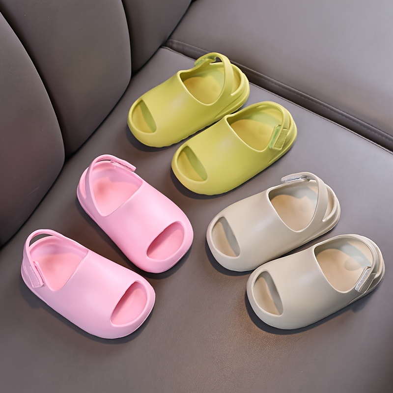 Solid Color Unisex Children's Slip-On Slippers - EVA Material, Breathable Non-Slip Casual Walking Shoes for Boys and Girls, Suitable for Indoor and Outdoor Use - Ages 14 and Under