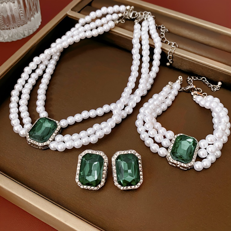 

4-piece Women's Elegant Imitation Pearl Bracelet With A Light Luxury Bead Earrings And Gemstone Necklace Set