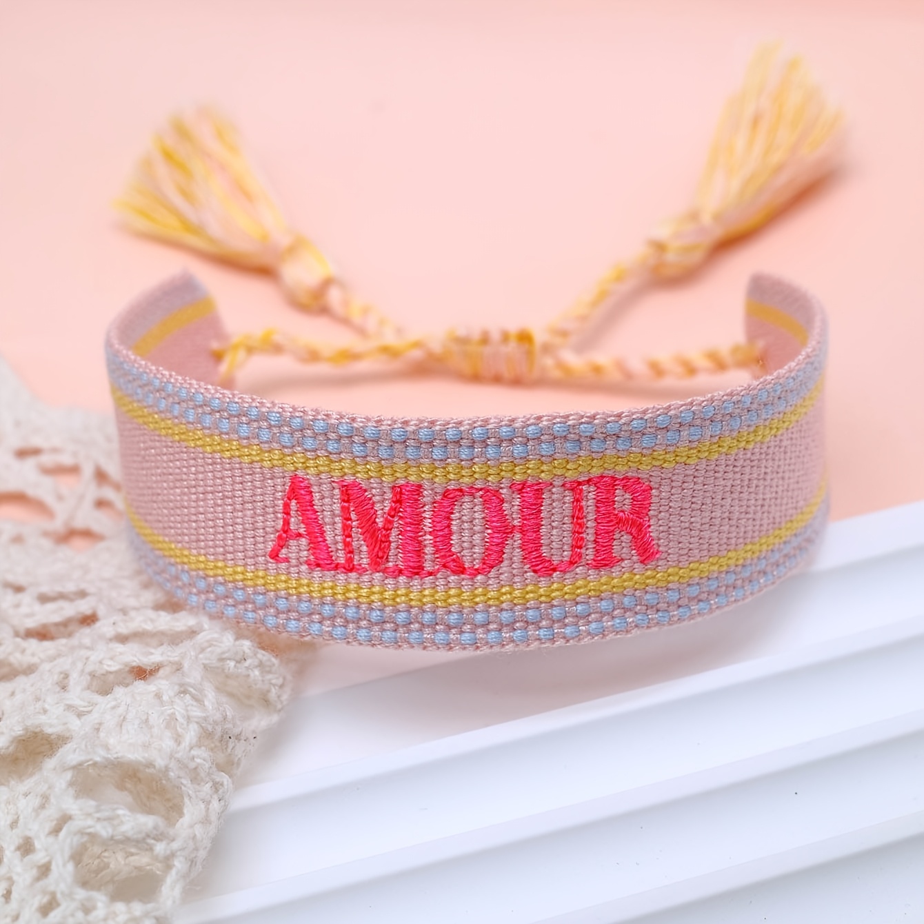 TEMU Ein besticktes Personalisiertes Geschenk, ein elegantes Armband im bohemischen Ethno-Stil, handgefertigt und größenverstellbar