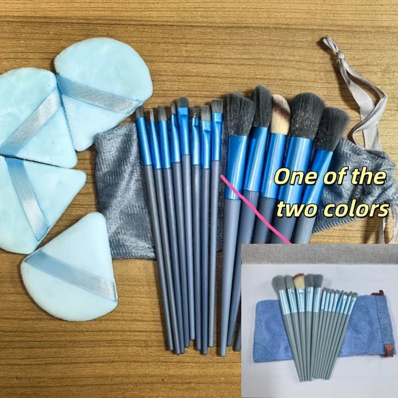 TEMU 17pcs Professional Makeup Brush Set, Including 13pcs Makeup Brushes And 4pcs Triangular Puff. Made Of Soft Nylon Bristles, Suitable For Eye