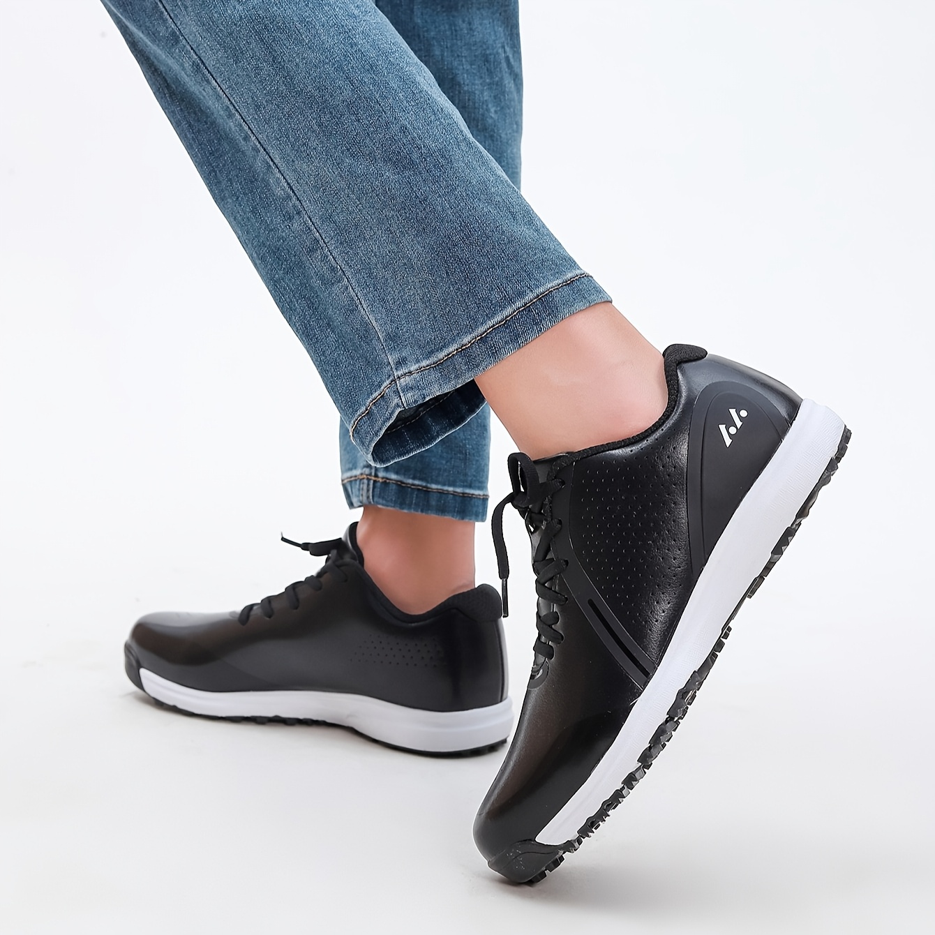 *'S Golf Shoes with Spikes Sports Argyle Pattern, Non-Slip Lace-Up  Closure, Shock Absorption Wrapping Features, Mic