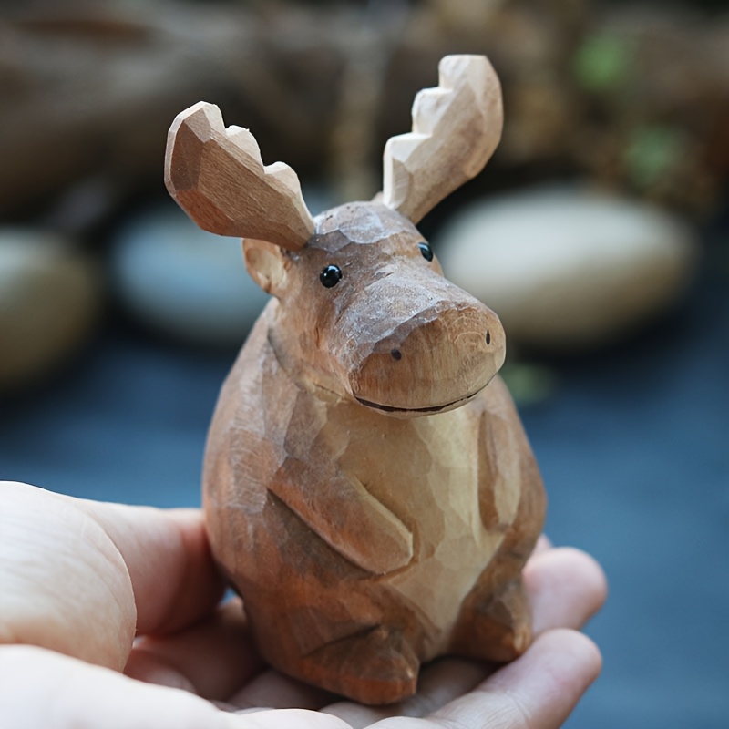 A Handcrafted Deer Statue, An Exquisite Artisan Craft, A Warm Decorative Piece For Home , Suitable For Holiday Decorations Such As Halloween, Christmas, And Easter