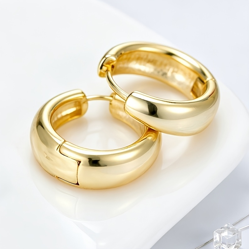 2pcs Women's 18K Gold Plated Temperament Earrings Set