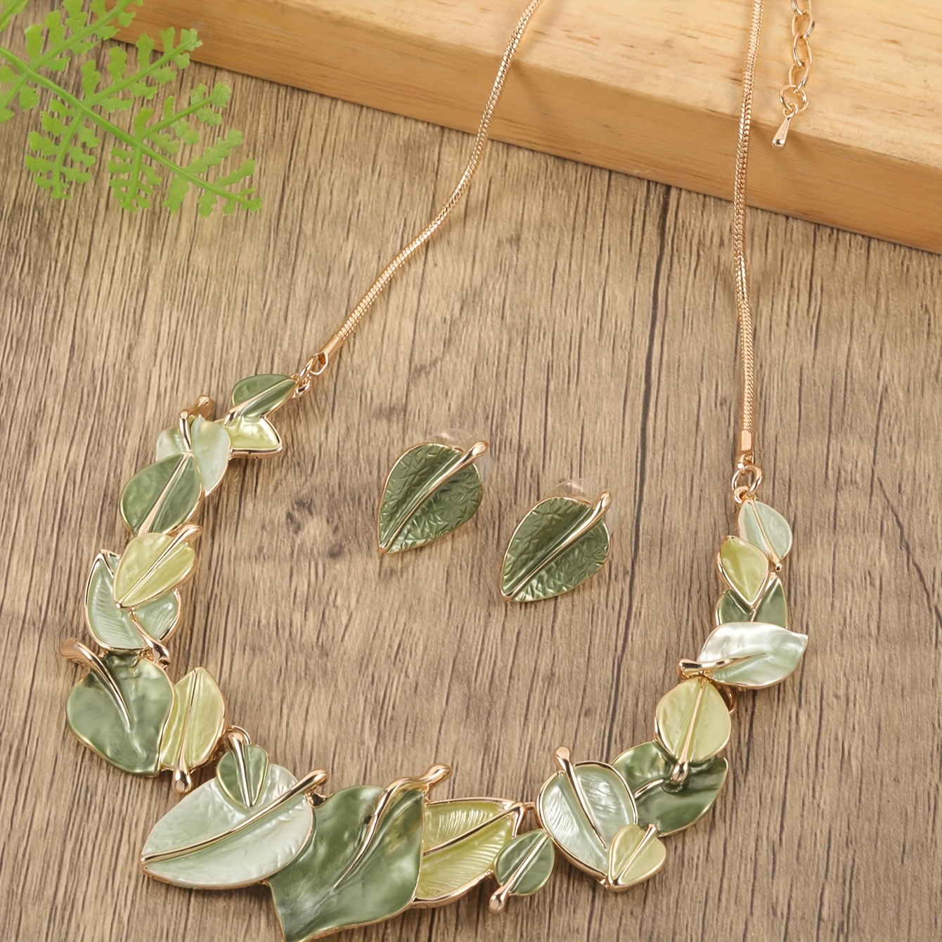 Green Leaf Necklace & Earring Set Bohemian Style