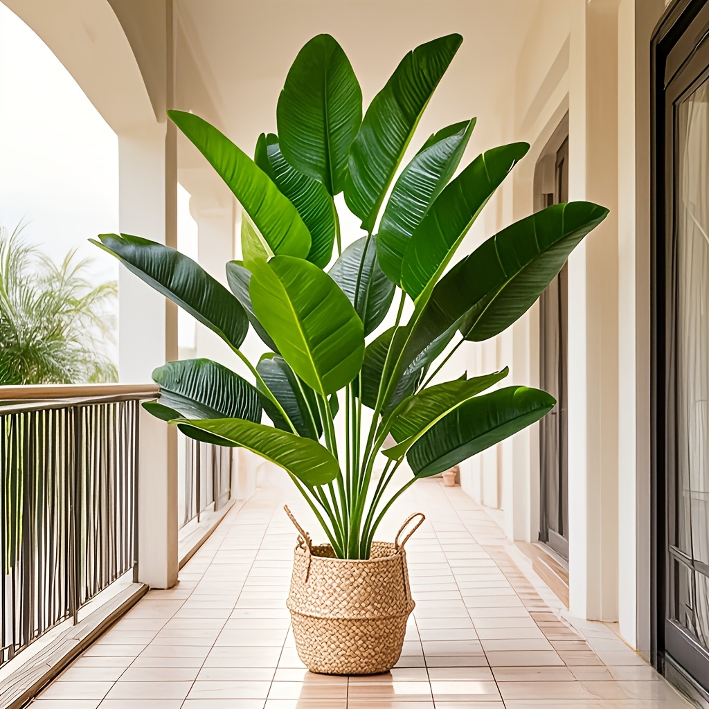 

32-inch Artificial Banana Plant With 18 Leaves, Plastic Tropical Greenery For Home & Garden Decor, Valentine's Day, Photography, Festivals, Parties, Housewarming Gift - Pot Not Included