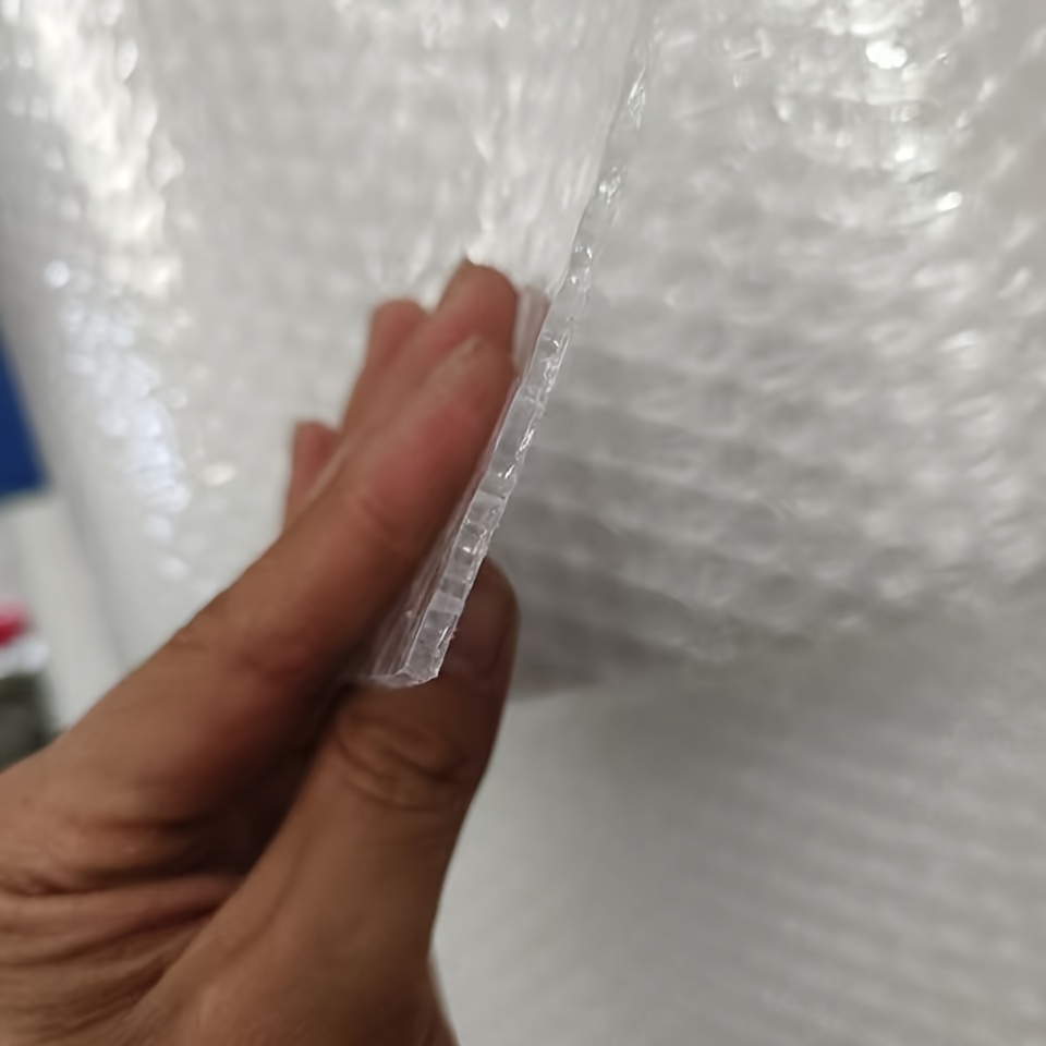 E-shop Luftpolsterfolien-Rolle, Größe 80 cm * 5 m. Verwendet für Umzug, Post- Kurierdienste. Zum Füllen von Kartons zum Schutz empfindlicher