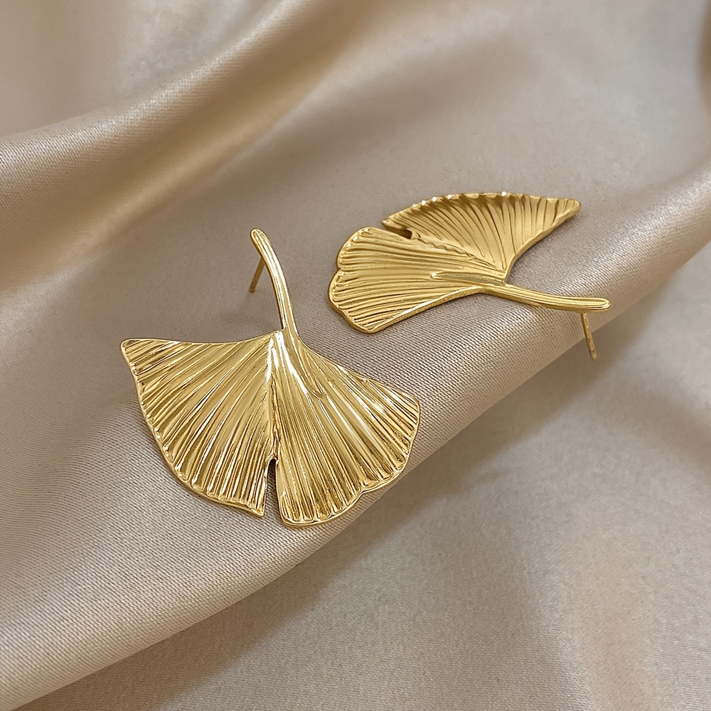 Women's Luxury Ginkgo Leaf Drop Earrings, Exquisite Design