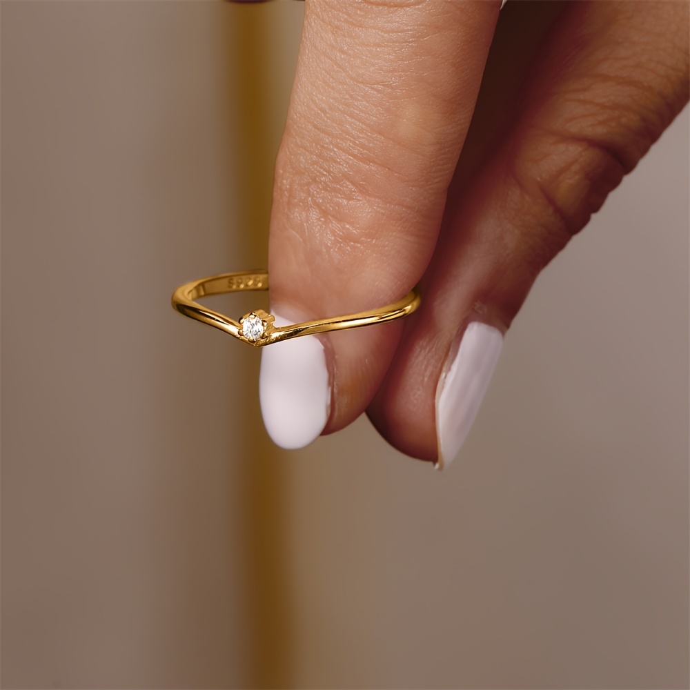 925 Silver V-shaped Synthetic Zirconium Women's Ring