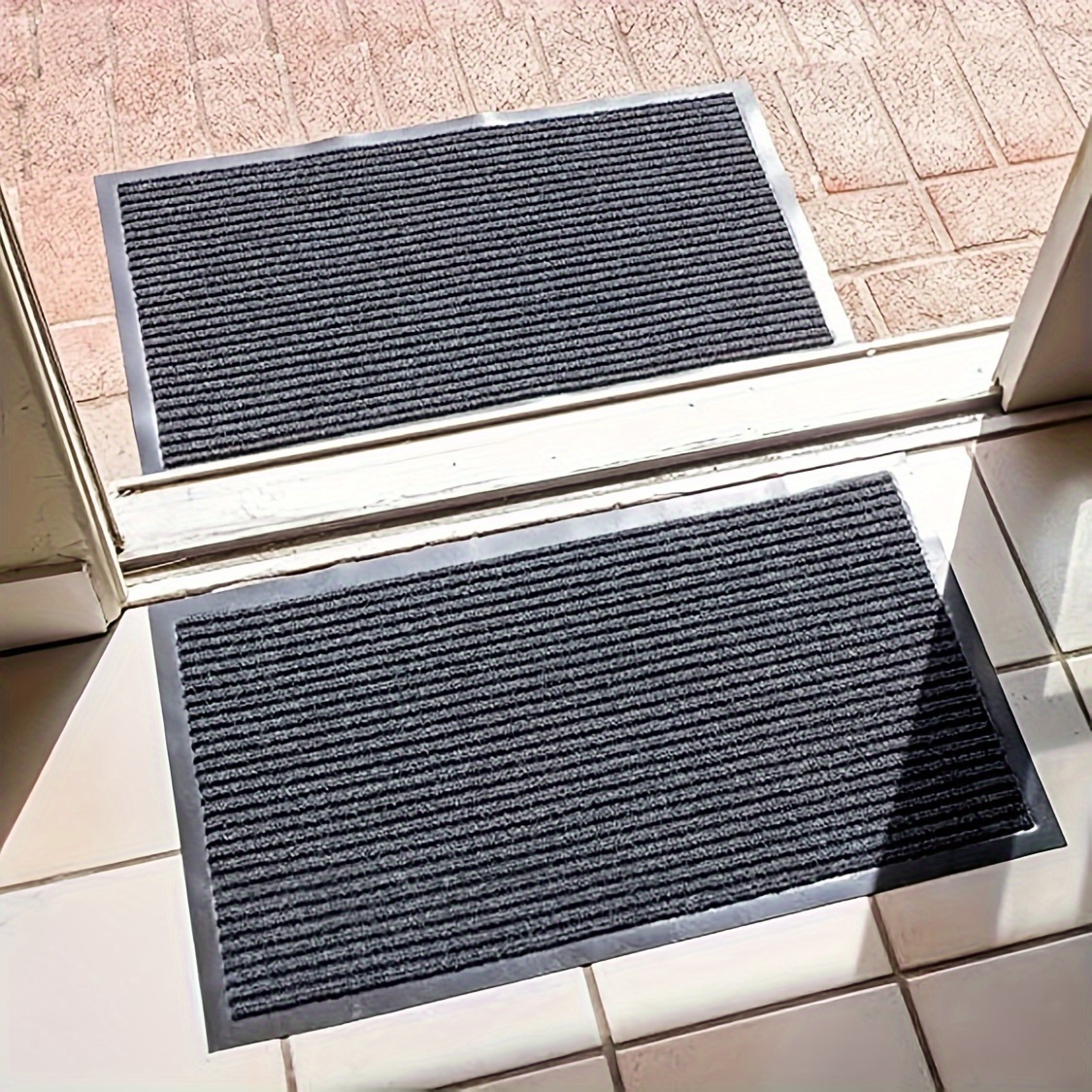 

1pcs Entryway Door Mat: Household Kitchen Anti-slip, Bathroom Entrance Water Absorbing, Rectangular Striped, Machine-made Pvc Backing, Hand Washable, Non-slip, Water Resistant, Suitable For Home Decor