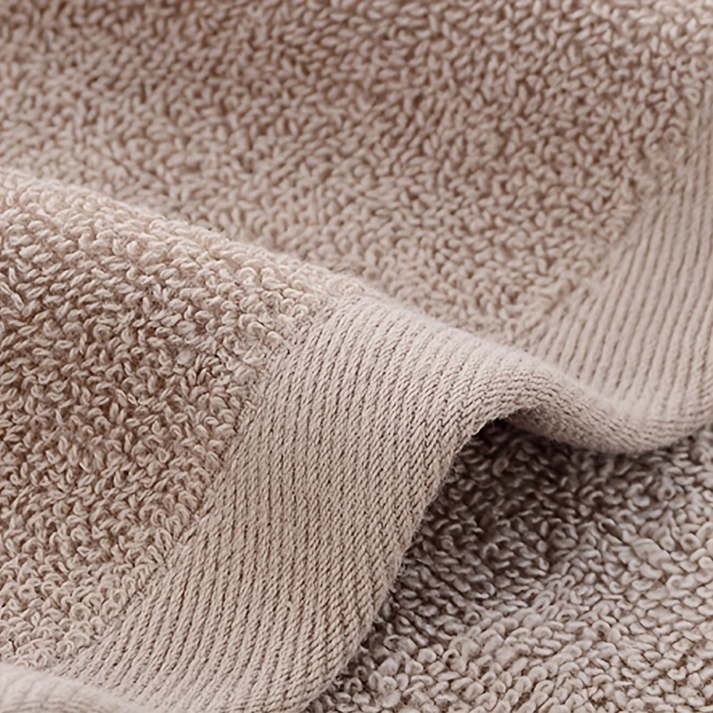 luxury oversized bath towel 600 gsm 100 spun   absorbent fast drying hotel   towel 28 x 56 inches blue khaki white   home or hotel use details 8