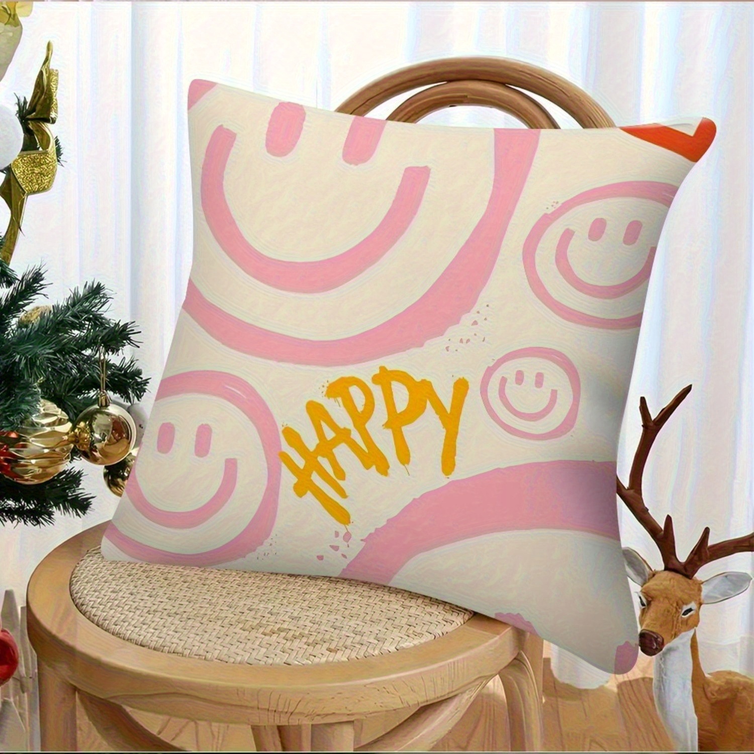 E-shop Quadratischer Kissenbezug mit glücklichem Gesicht - Rosa und weißes, fröhliches Gesicht mit gelbem "Happy" Text, Reißverschluss, 18X18 Zoll,