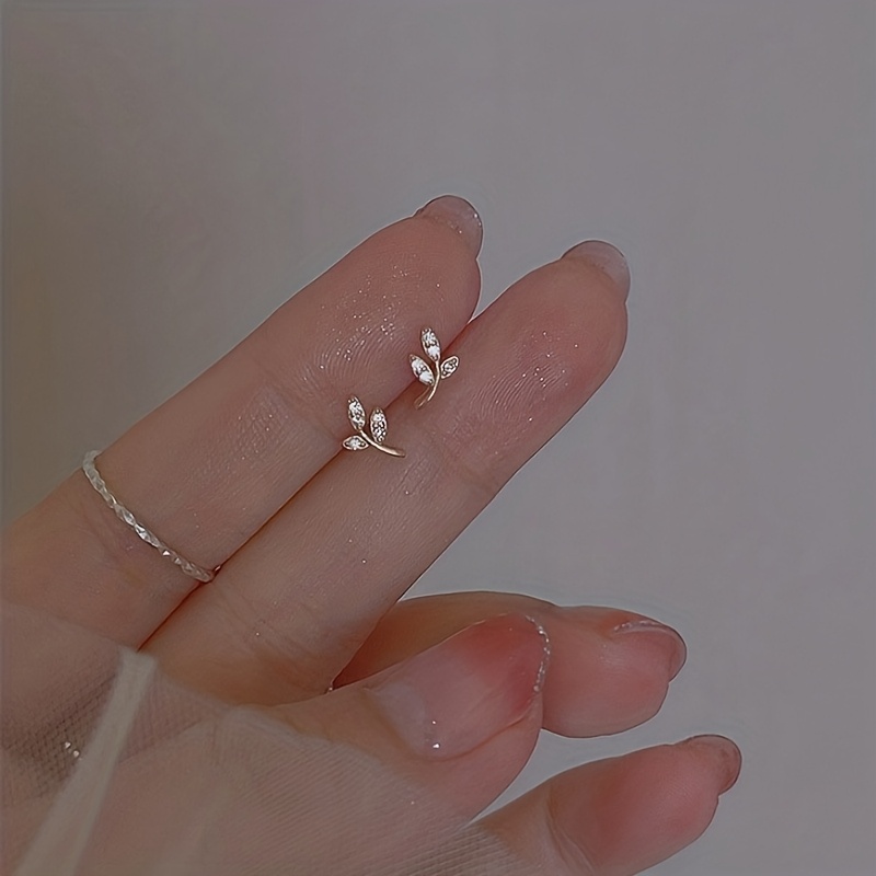 TEMU Las pendientes de perlas con rama de son un estilo moderno, fácil y elegante para mujeres. Presentan un diseño único y de . Las pequeñas y
