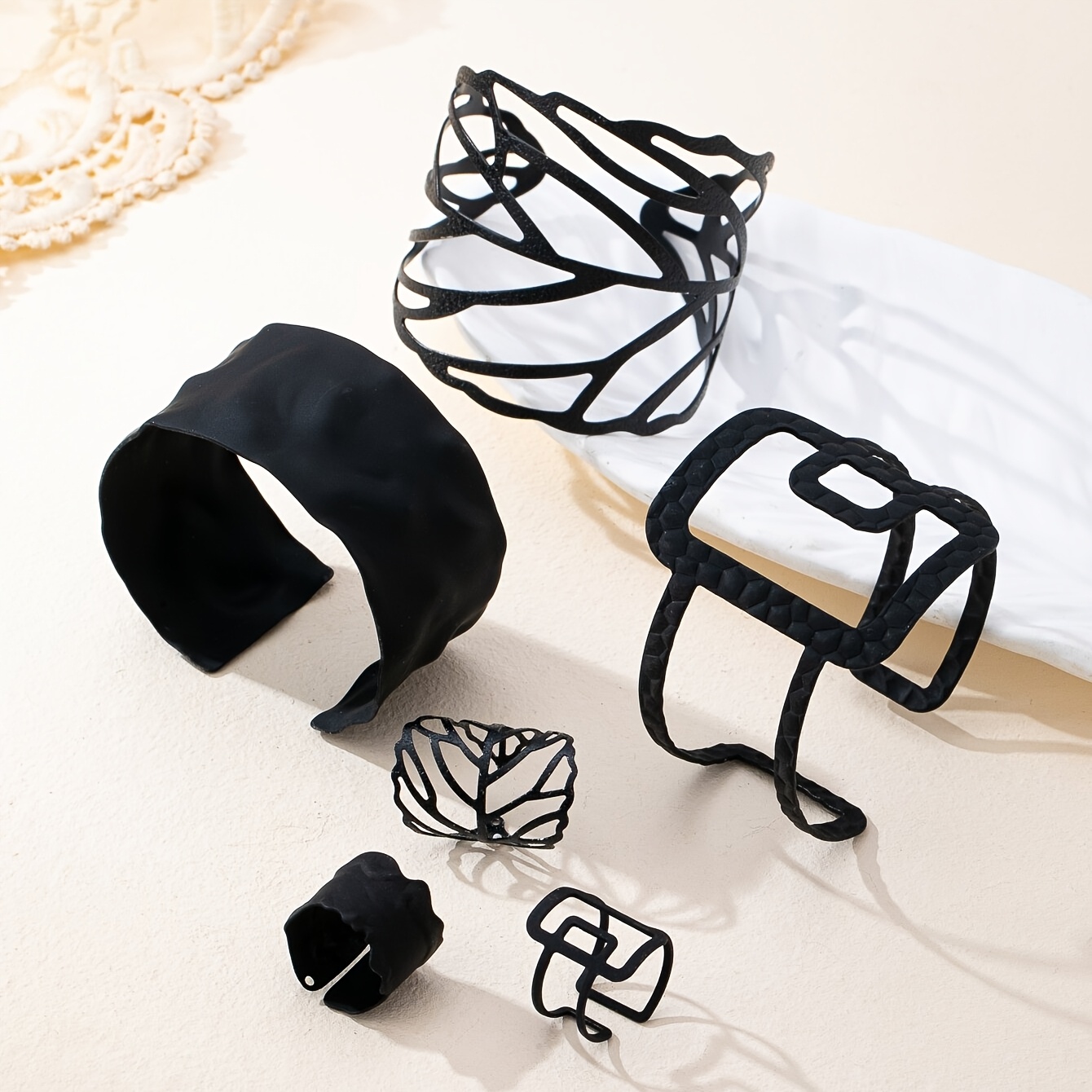 TEMU 6pcs/set Individual Cold Irregular Geometric Hollow And Ring Set Suitable For Women To Attend Banquets Or Parties
