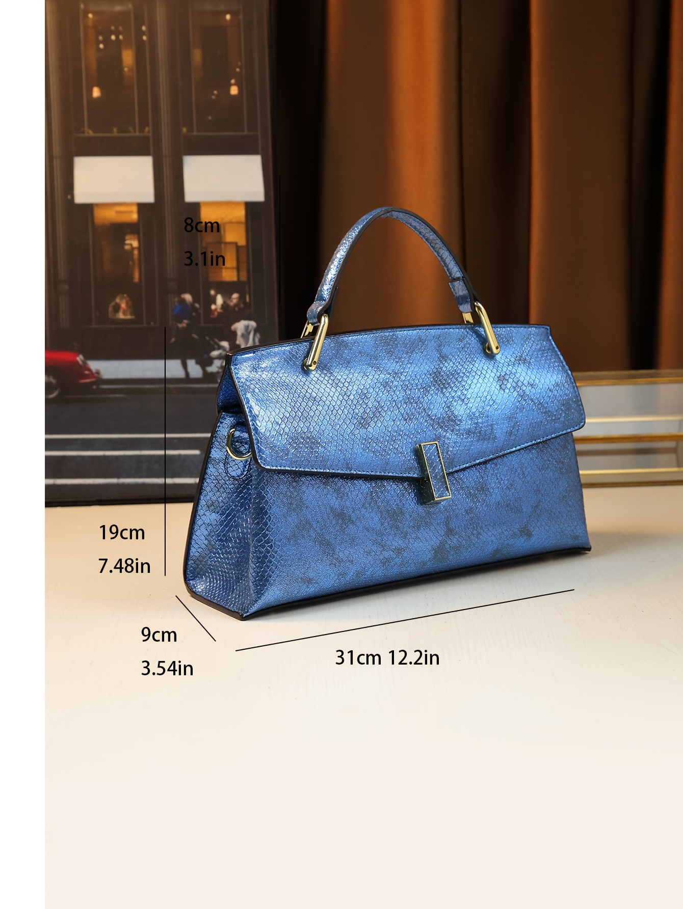 Handbag side profile