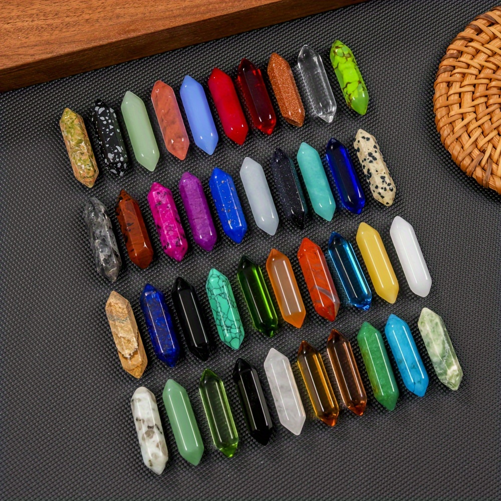 

30pcs Assorted Crystals Stones Sets, Hexagonal Bullet Shaped Gemstone Stones Tiger Eye Quartz Crystals Gemstone Wand Set Pendants Random Color