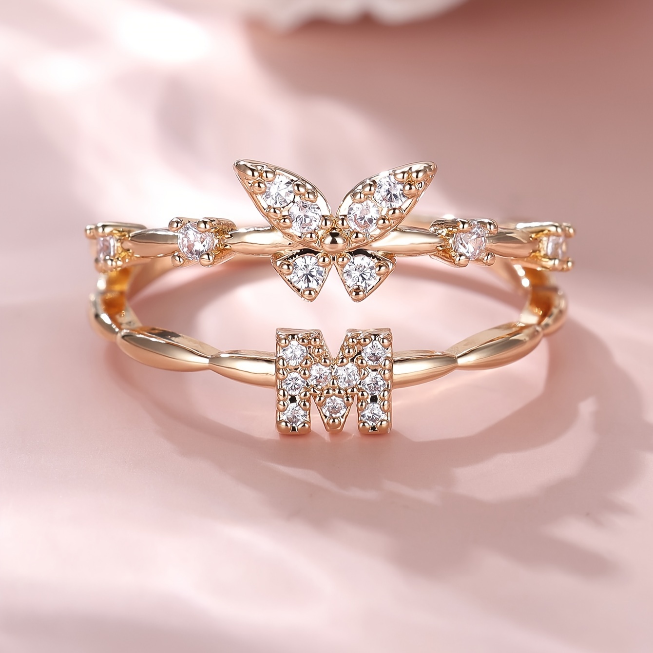 E-shop 1 Stück Zarter Schmetterling Initialenring für Frauen 26 Buchstaben A-Z Namensstapelring Schmuck Geburtstag Weihnachtsgeschenke