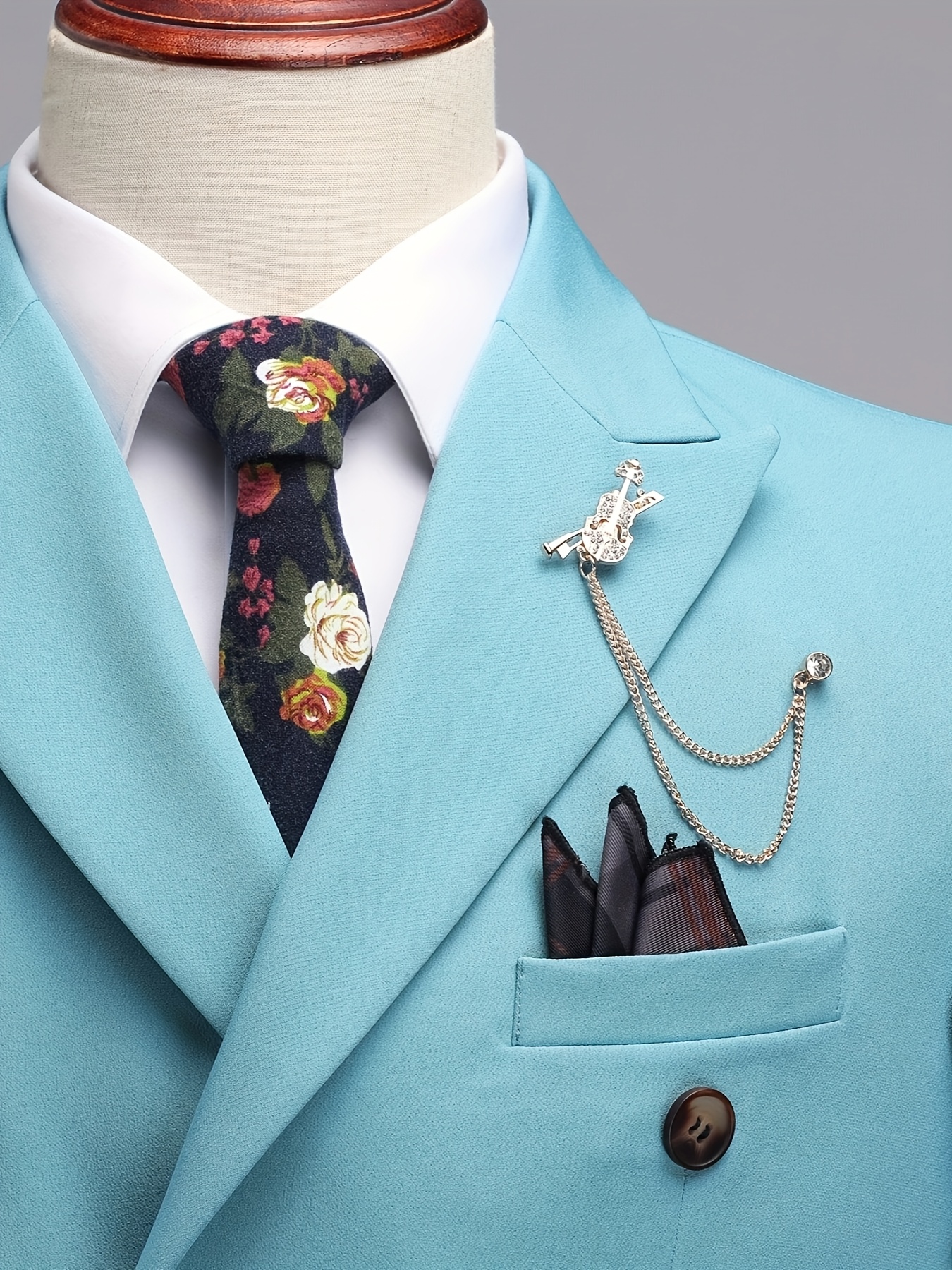 Men'S Beige Double-Breasted Suit with Peaked Lapels - Formal Business & Wedding Attire, Non-Stretch Polyester Blend, Double-Breasted Jacket with Four Buttons, Matching Pants, Wedding Attire|Classic Fit|Polyester Blend