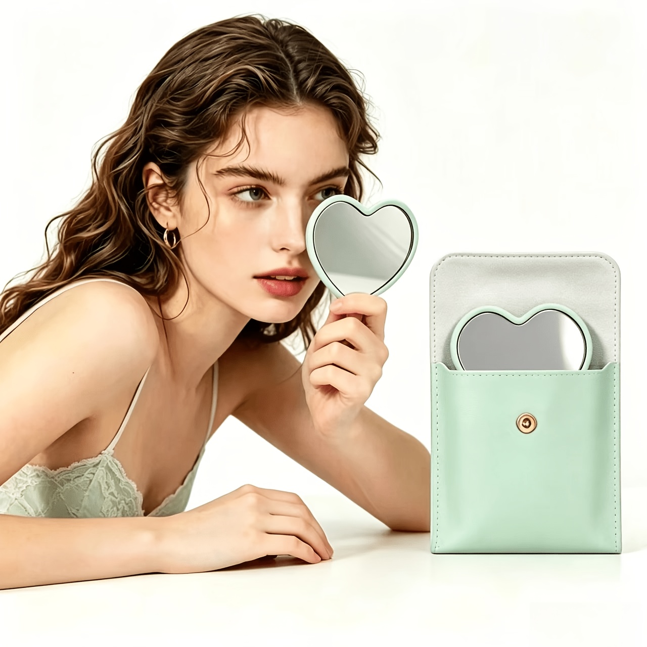 20pcs Heart-Shaped Makeup Mirror and Storage Pouch Set