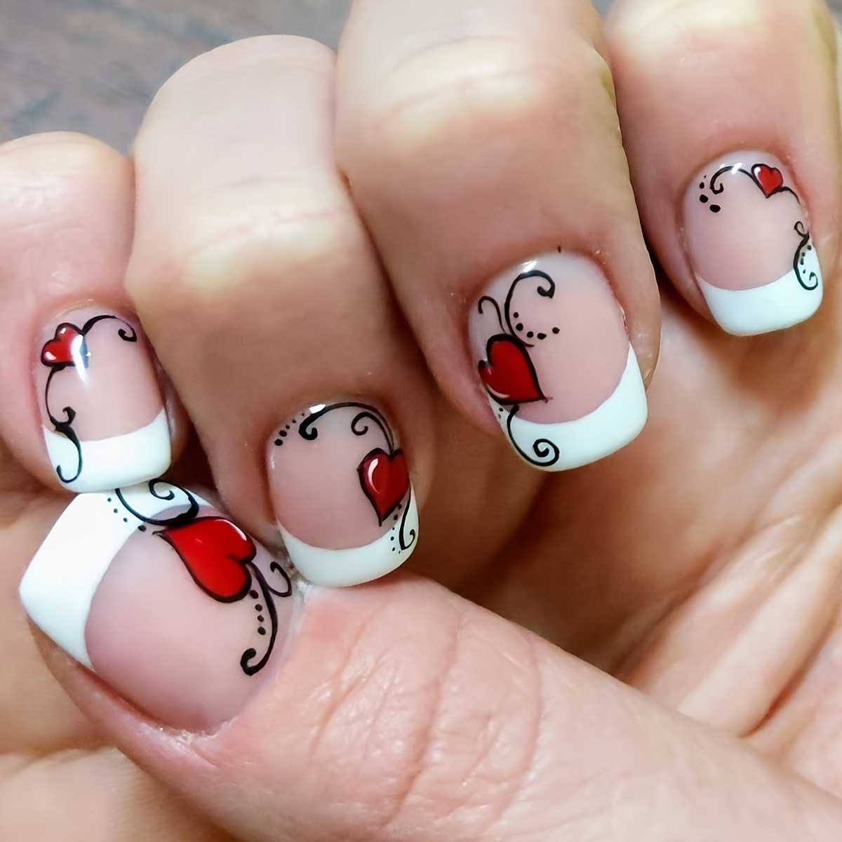 

24pcs Of Short Square White French Fake Nails With A Red , Featuring A Vintage Minimalist Style And A Full Coverage, Valentine's Day.