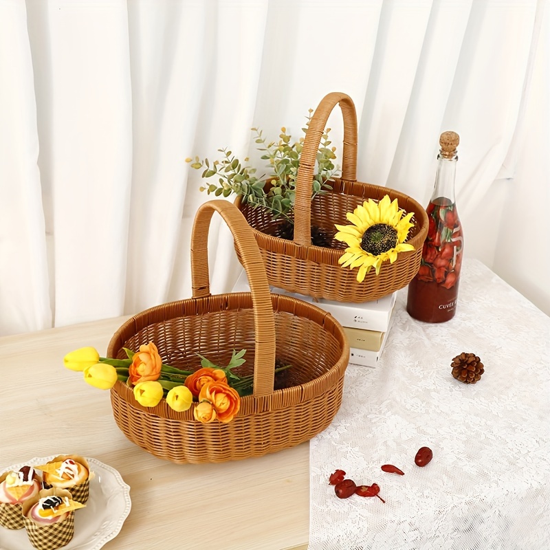 

1pc Hand-held Flower Basket, Woven Basket, Imitation Rattan Plastic Gift Shopping Basket, Handmade Fruit Basket, Cute Internet Celebrity, Iron Frame Fruit Basket