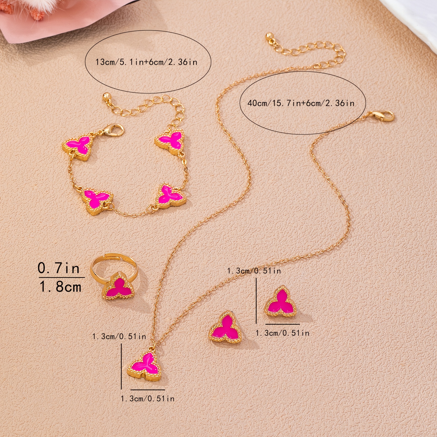 4pcs Elegant Light Luxury Retro Floral Triangle Teardrop Jewelry Set