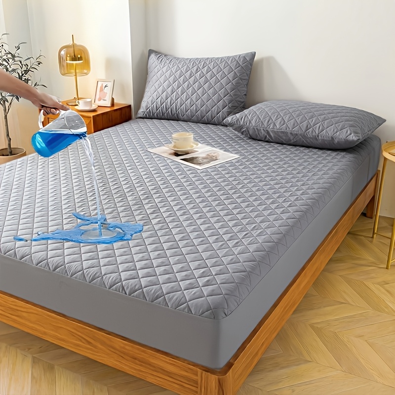 E-shop Ein wasserdichter Matratzenbezug, maschinenwaschbar, in Unifarben und mit gestepptem Design mit tiefen für . Kann als Einzelbettlaken dienen und