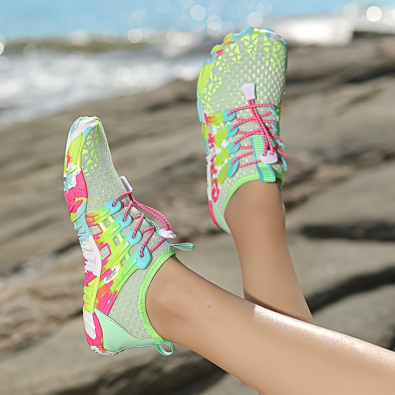 

Chaussures d'eau légères pieds nus Wading Beach Chaussures de plongée pieds nus, adaptées aux sports de plein air, à la course à pied, au fitness de conduite, au cyclisme, à l'alpinisme