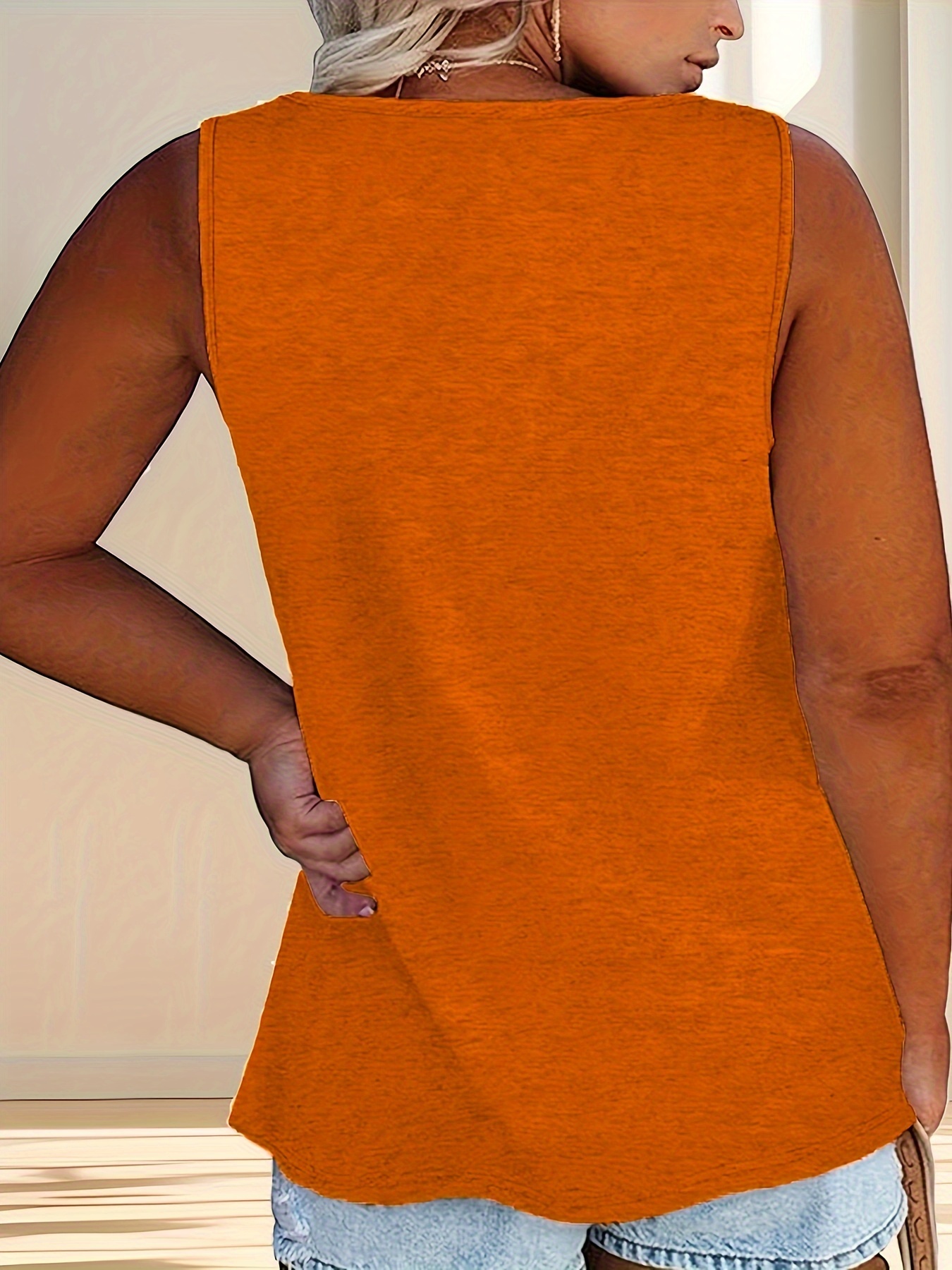 Women'S Plus Size Casual Tank Top with Button Detail - Sleeveless, Solid Color, Stretchy Fabric, Crew Neck, Oversized Fit for Summer Outings, Comfortable Clothing | Relaxed Fit Top | Medium Stretch Materia