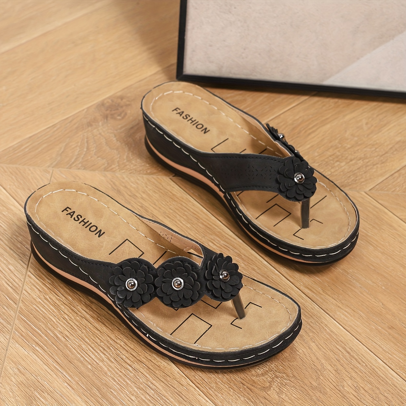 cool slippers womens summer   flower slippers thick bottom clip toe slippers anti slip beach flip flops womens sandals 8