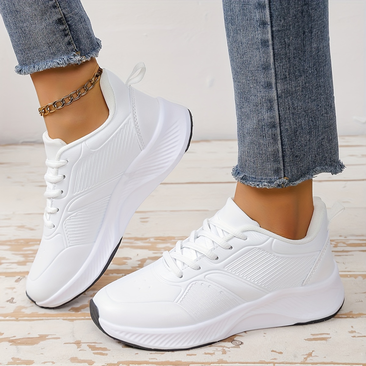 Weiße Sneaker Synthetik Schuhe Pflegen DOSENBACH Schuhcreme Schuh