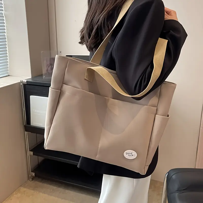 pour femmes | multifonctionnel avec bandoulière réglable & fermeture éclair | | disponible , , crème, noir, petit sac Détails du produit 5