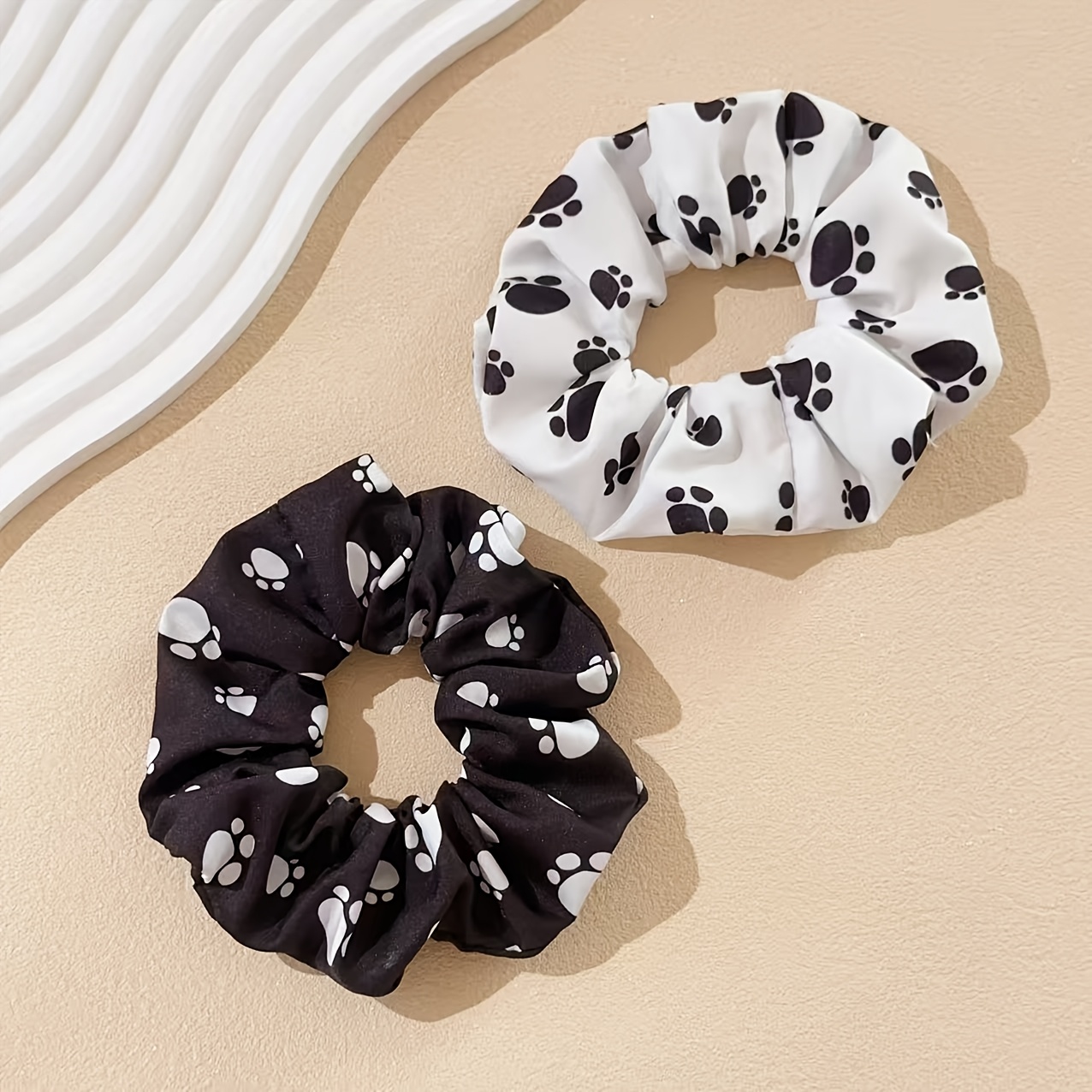 TEMU 2pcs Women's Sweet And Cute Print Pattern Printed Big Hair Ties, Fashionable Hair Accessories For Back Of Head, Ponytail, And Bun Hairstyles,