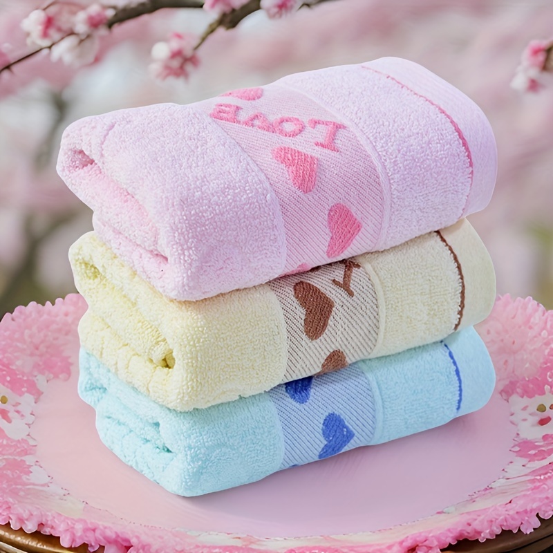 

3pcs Thickened Absorbent Face Towel For Home Use - Soft And Comfortable In 3 Colors - Adorned With Delicate Heart Patterns