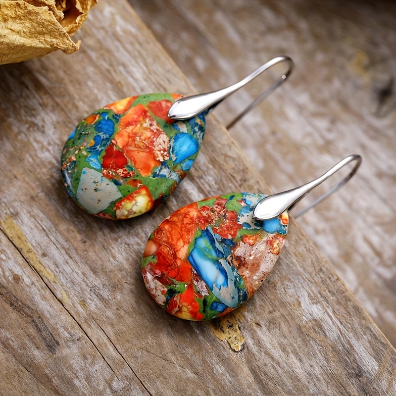 E-shop Bunte Damenmode Hängeohrringe Farbe Symbolisiert Glück Und Positivität Elegante Und Sinnliche Einzelstücke Mit Einzigartigen Natursteinmustern