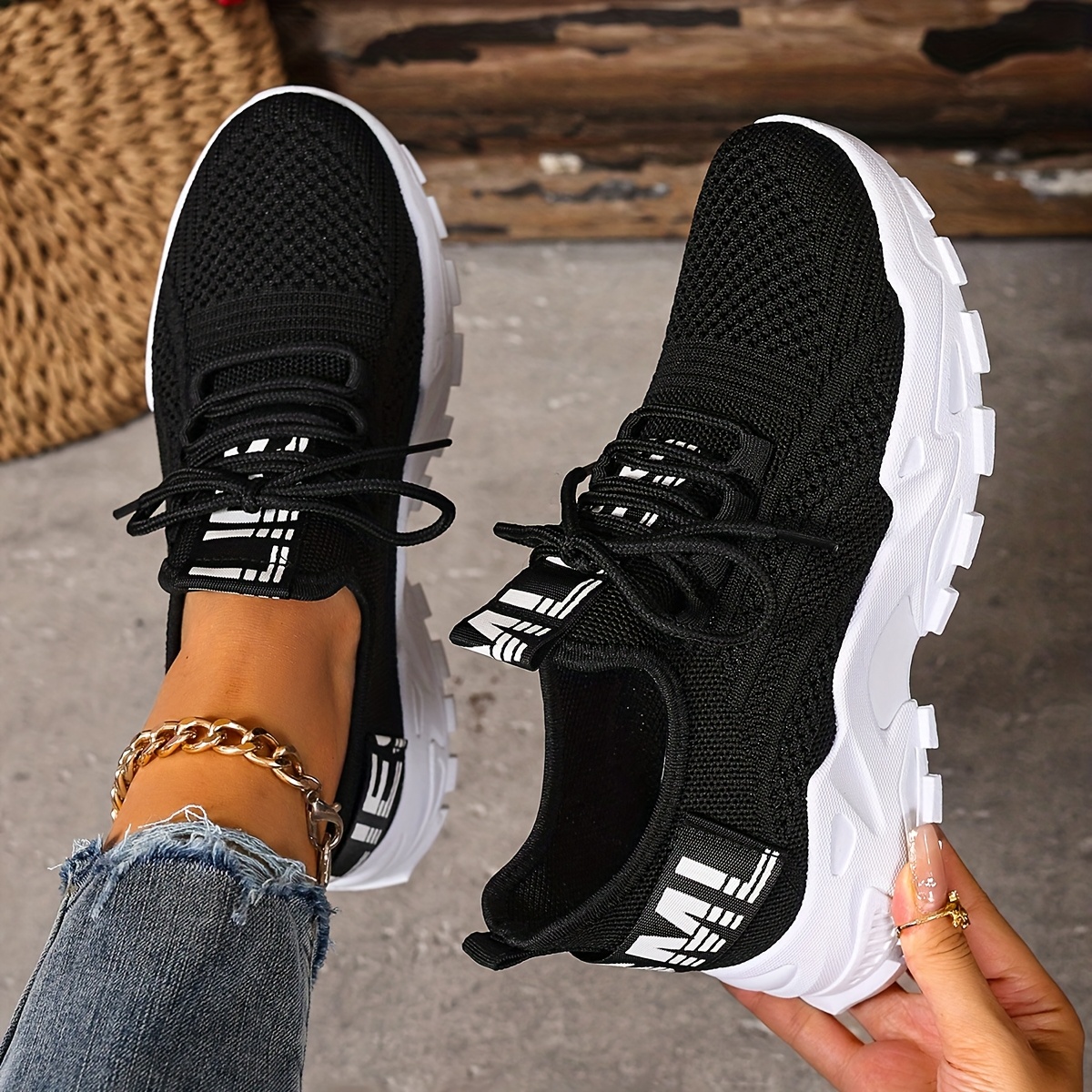 Women'S Shoes, Women'S Fashion Casual Shoes, New Women'S Shoes, Black White, Lightweight Soft-Soled Running Shoes, Comfortable And Breathable Sports Shoes, Outdoor, Vacation Travel, Casual Sports Women'S Shoes, Slip-On Lace-Up Women'S Shoes