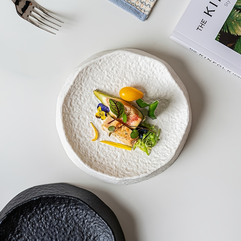 Creative Ceramic Plate White/Black, Suitable for High-end Restaurants and Home Use for Special Plating, Tableware, Plating, Unique Irregular Western-style Plate