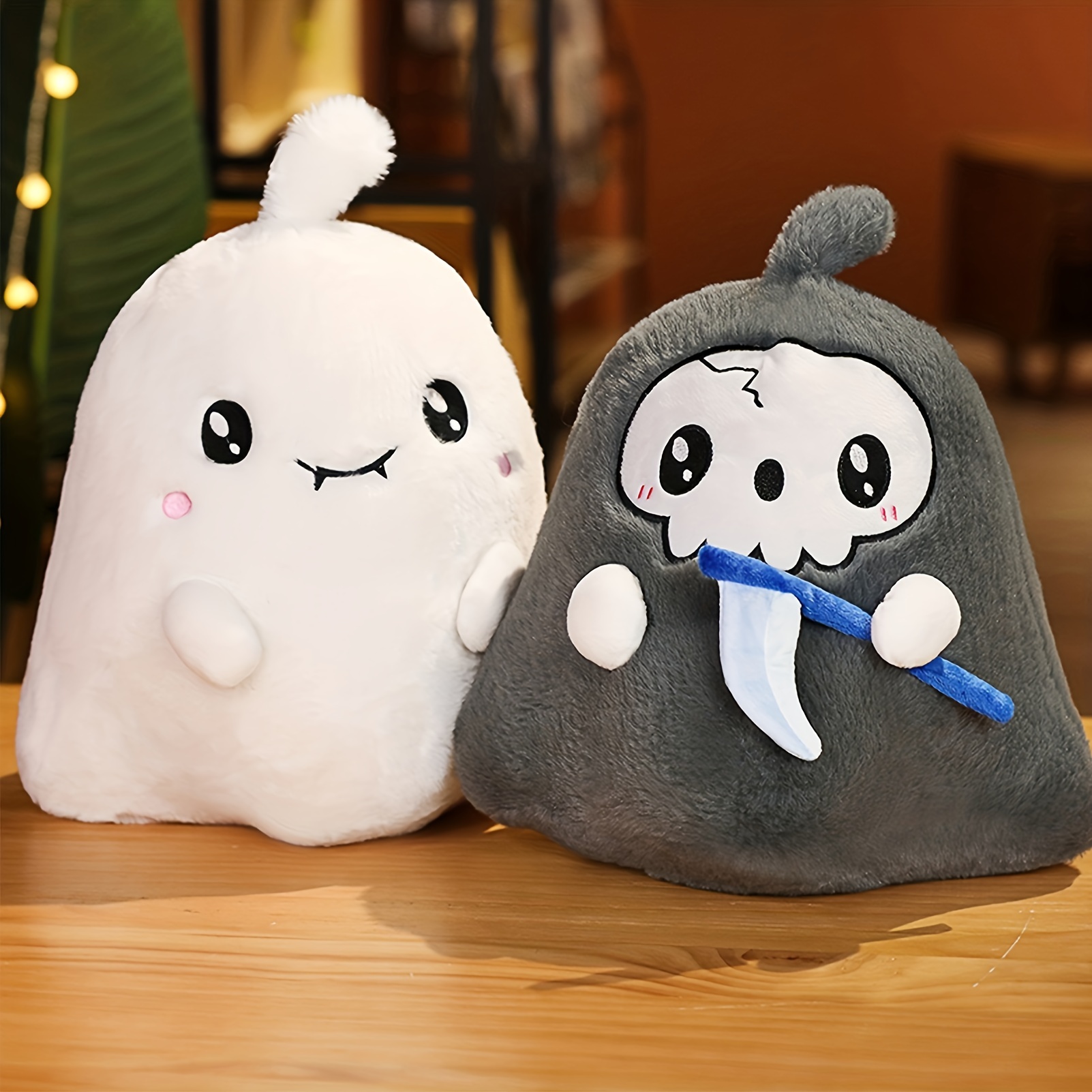 

7.87" Ghost Plush Toys - Black & White Horror Monster Dolls For Halloween Decor, Soft Cartoon Style For Young Ones