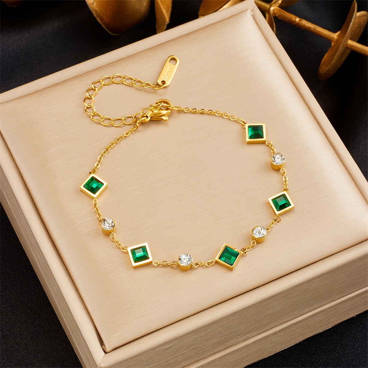 

Elegant 18k Golden Plated Stainless Steel Bracelet With Green Square Gems And Zirconia Accents - Versatile Jewelry For Banquets And Gifts