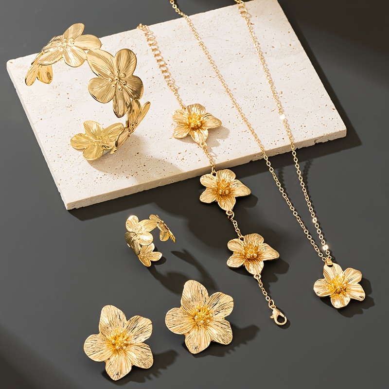 E-shop 5-teiliges Set, 5-blütige Blumen Damen Schmuck Kombination, Halskette, Armband, Ohrringe, Verstellbarer Offener Ring, Modische Party