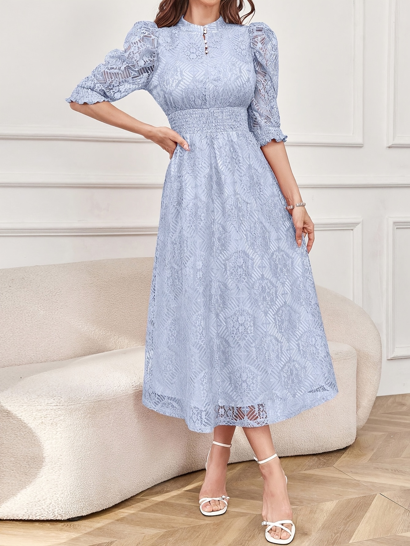 فستان نسائي أنيق بخصر عالي وأكمام منتفخة